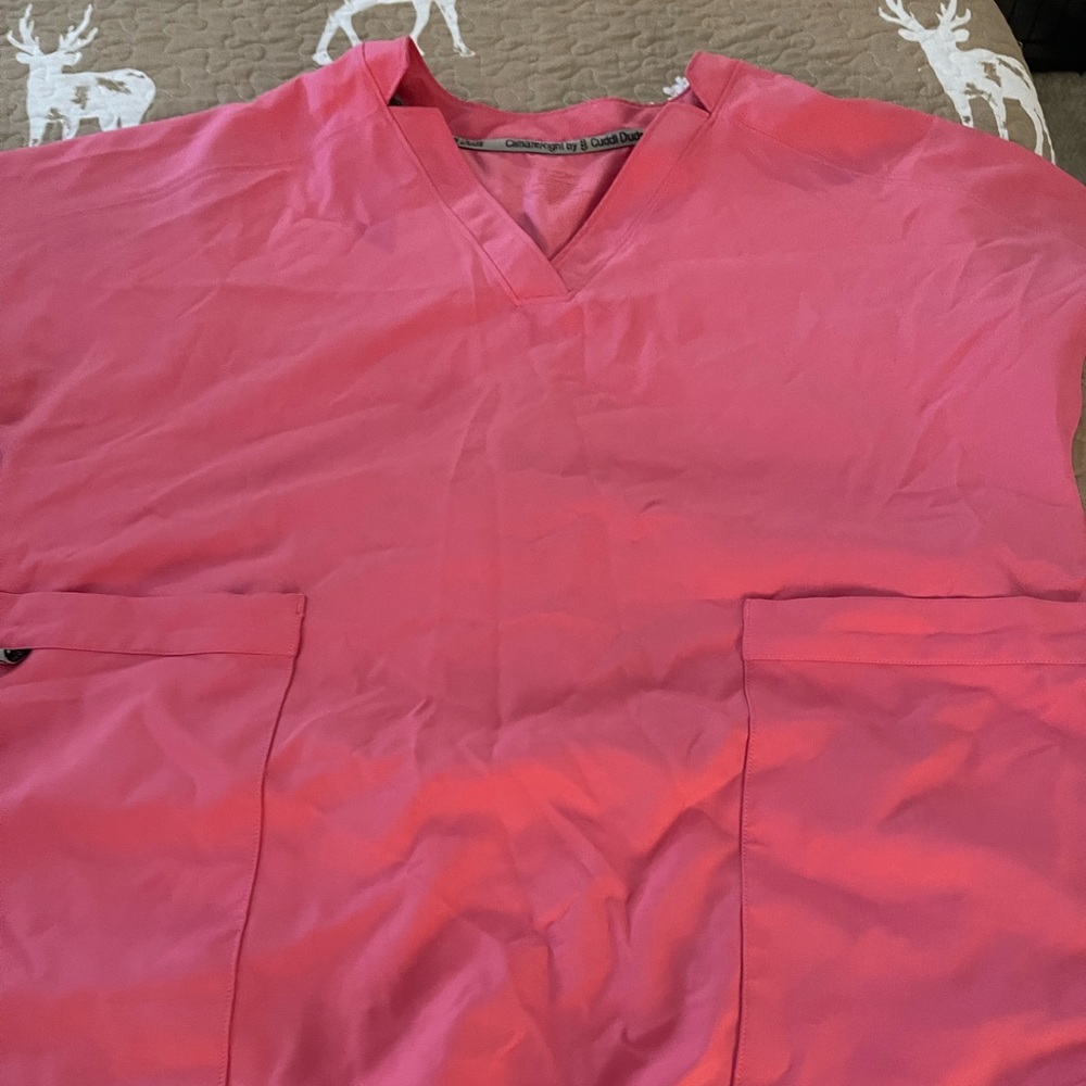 Scrub top